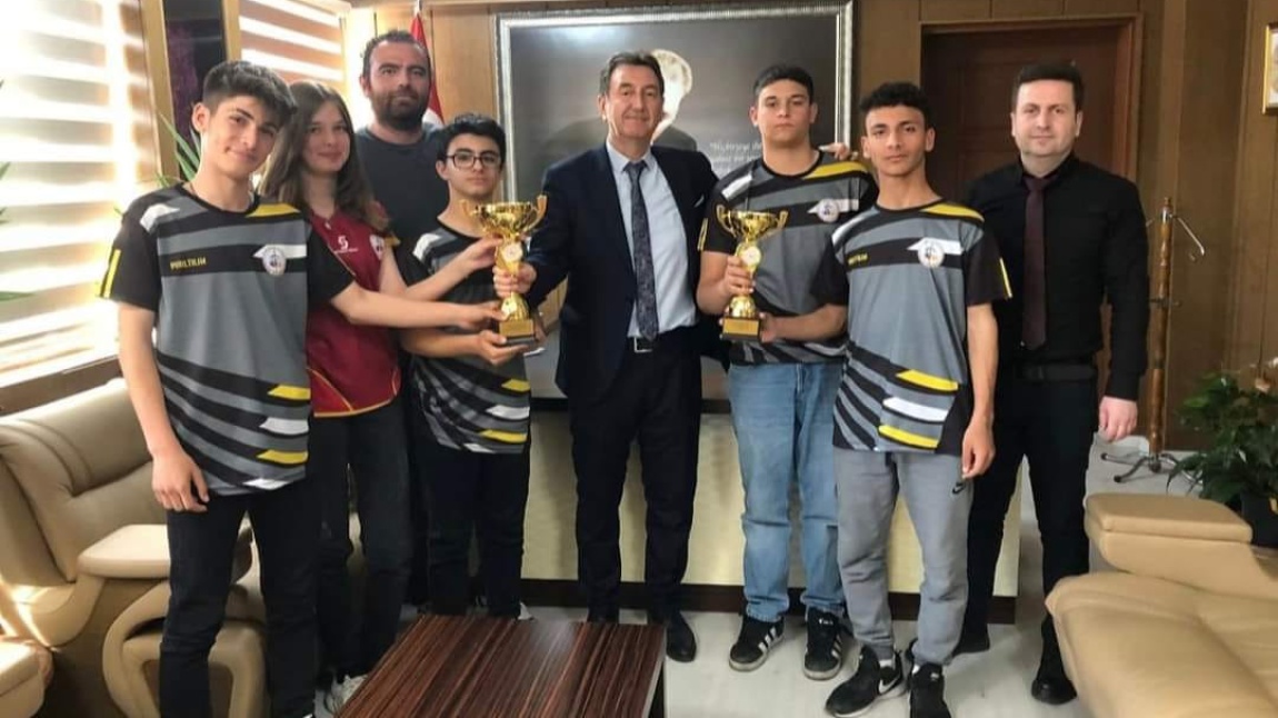 Okulumuz Futsal'da Türkiye Yarı Finallerinde